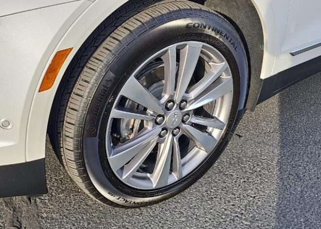 2020 Cadillac XT5 Premium Luxury