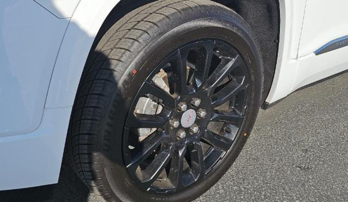 2020 GMC Acadia Denali