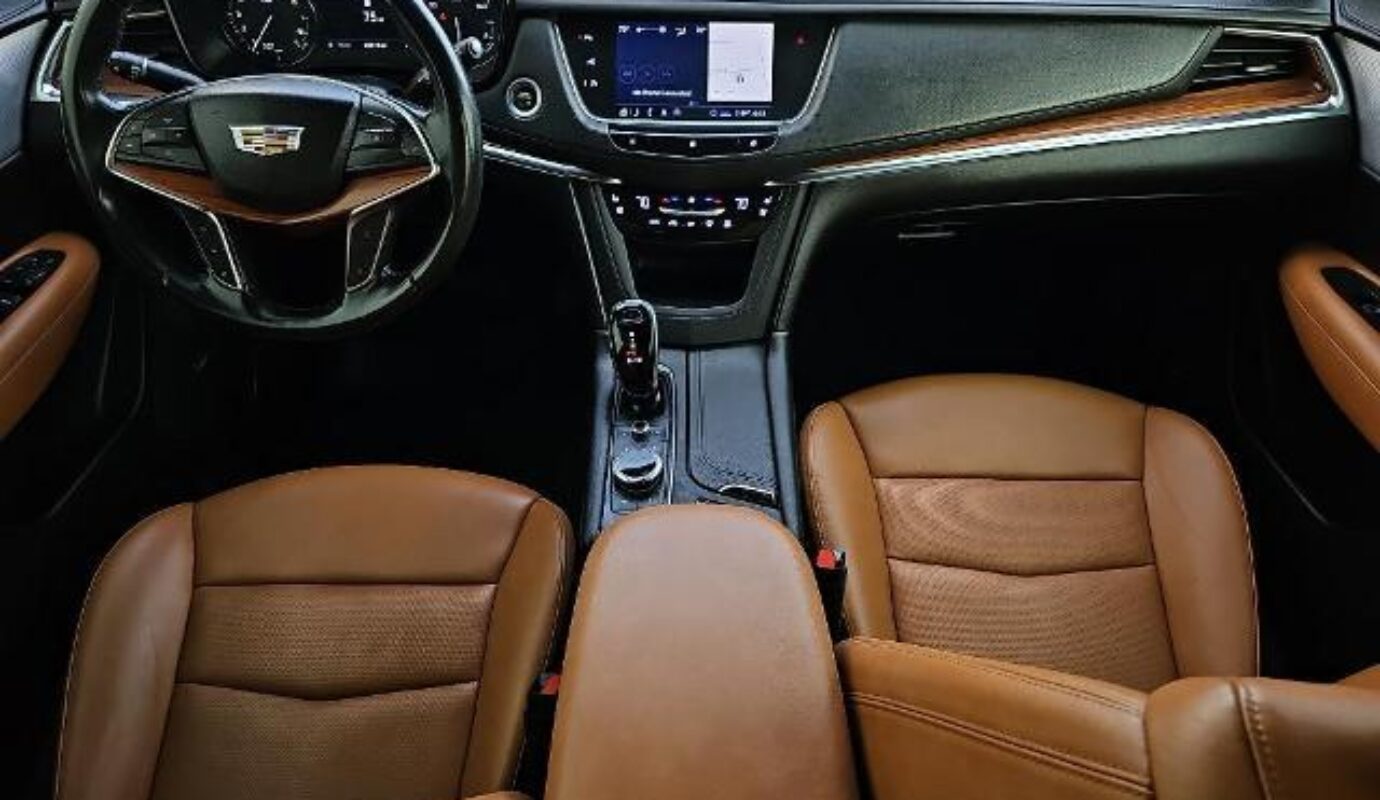 2020 Cadillac XT5 Premium Luxury