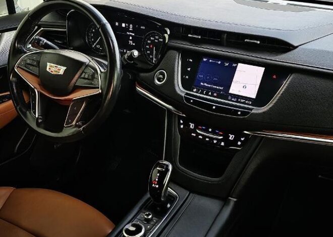 2020 Cadillac XT5 Premium Luxury