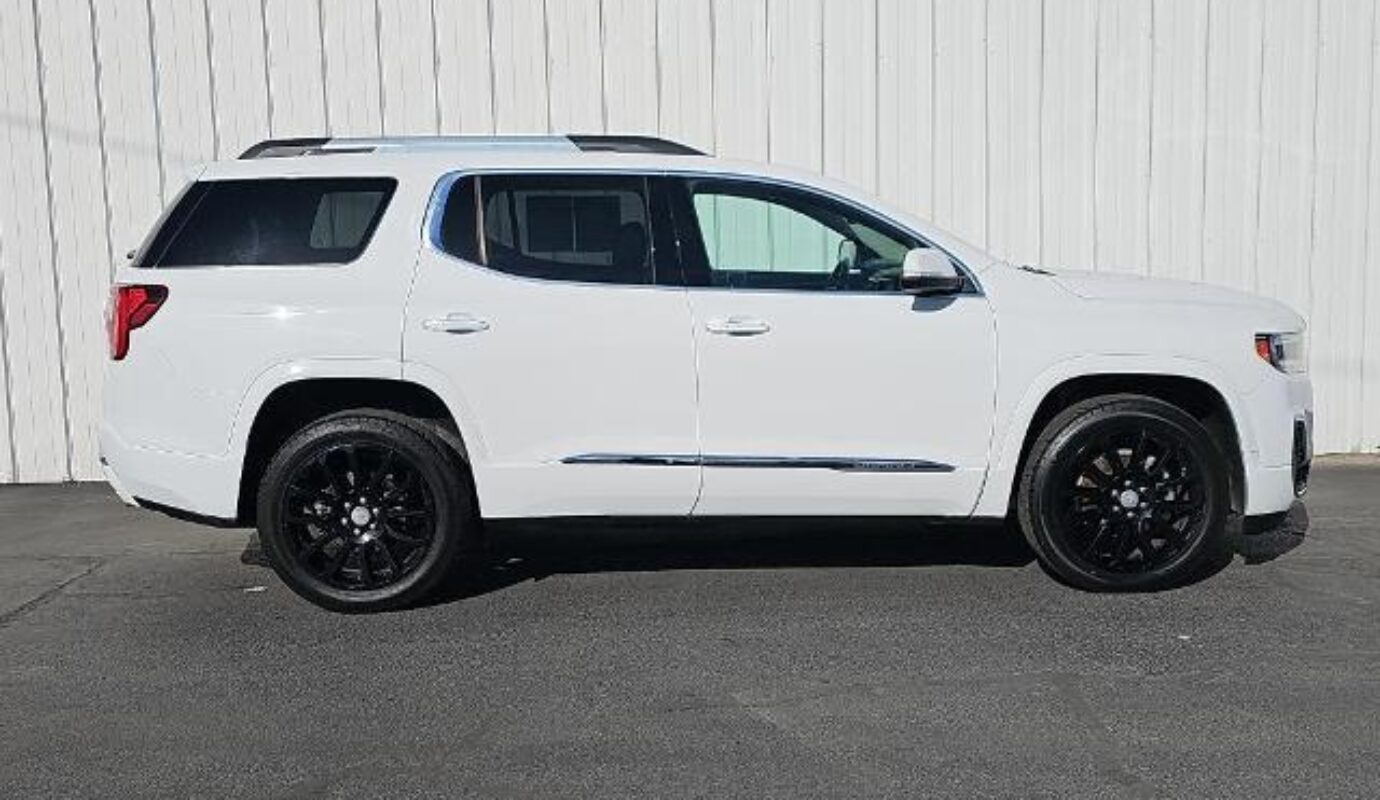 2020 GMC Acadia Denali