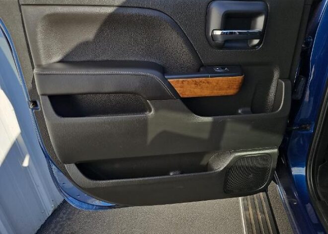 2017 Chevrolet Silverado 1500 High Country High Desert