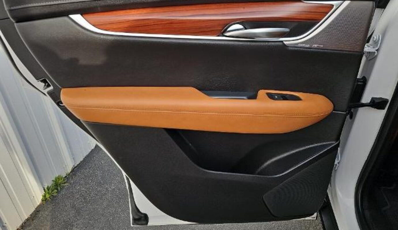 2020 Cadillac XT5 Premium Luxury