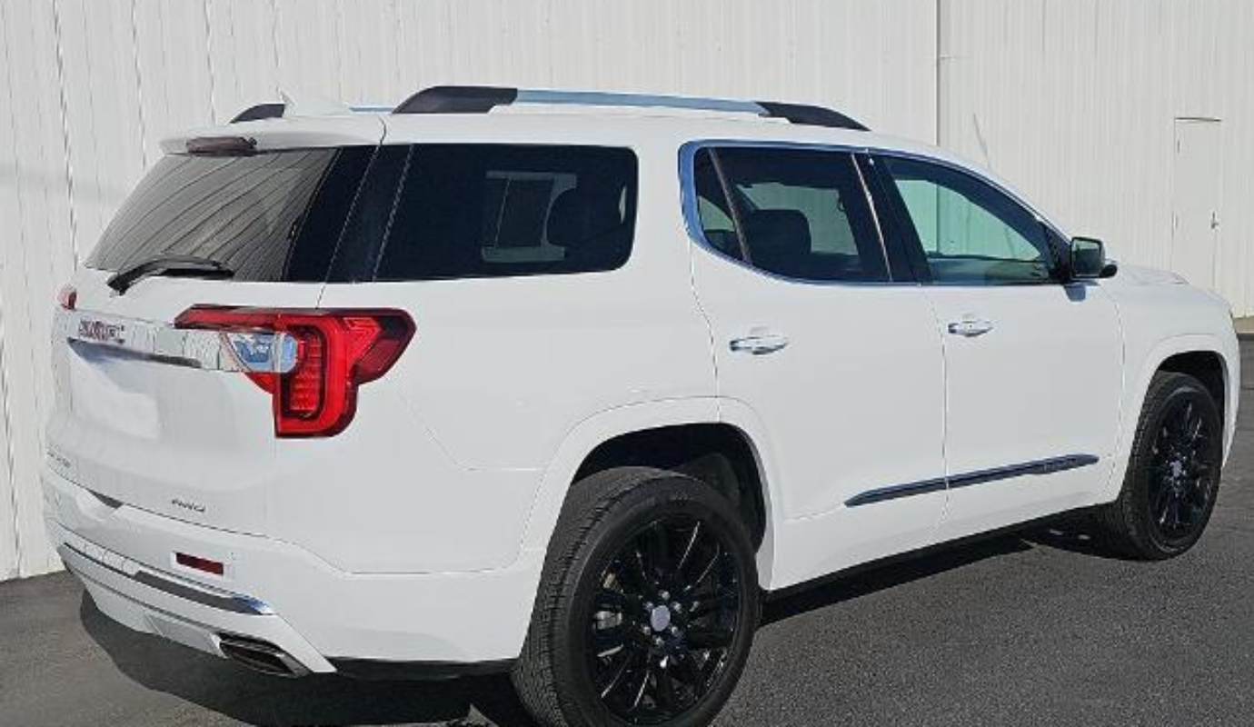 2020 GMC Acadia Denali