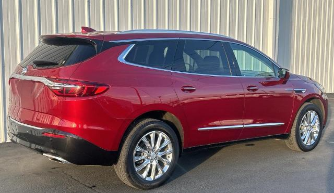2021 Buick Enclave Essence