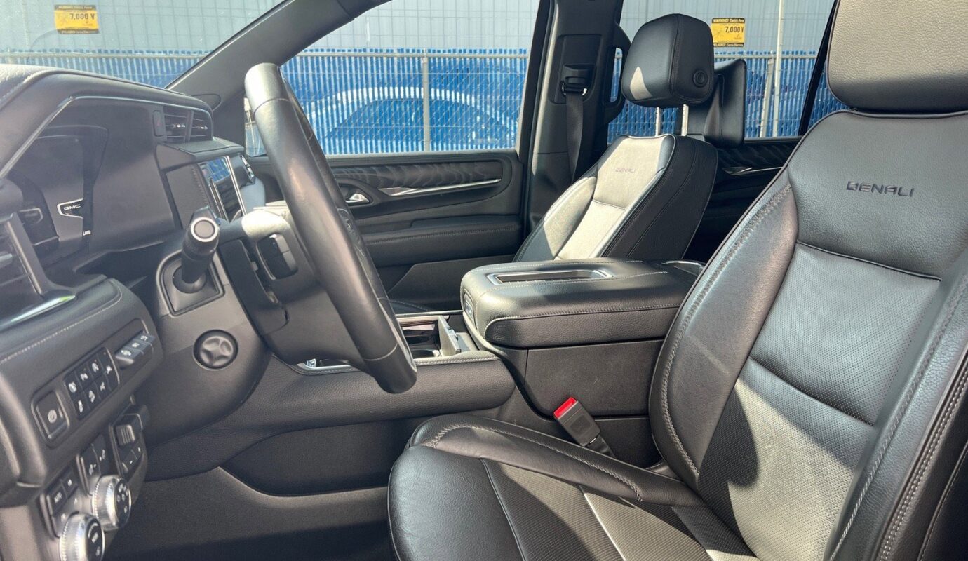 2023 GMC Yukon XL Denali SUV