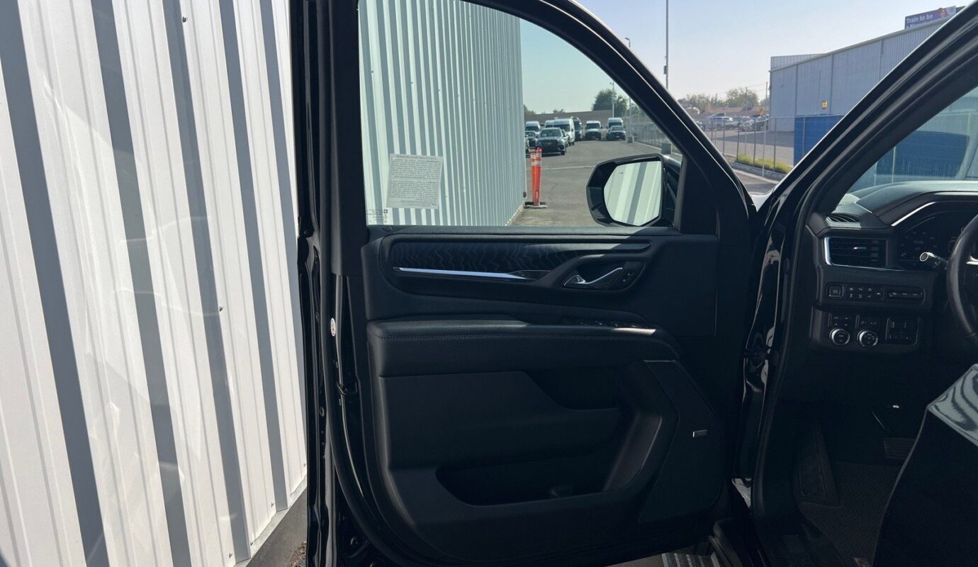 2023 GMC Yukon XL Denali SUV