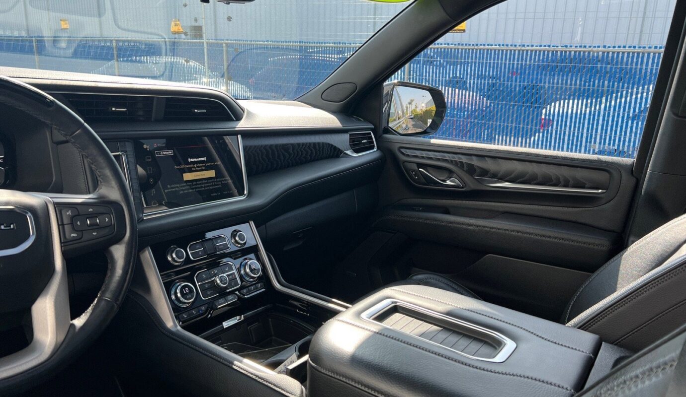 2023 GMC Yukon XL Denali SUV