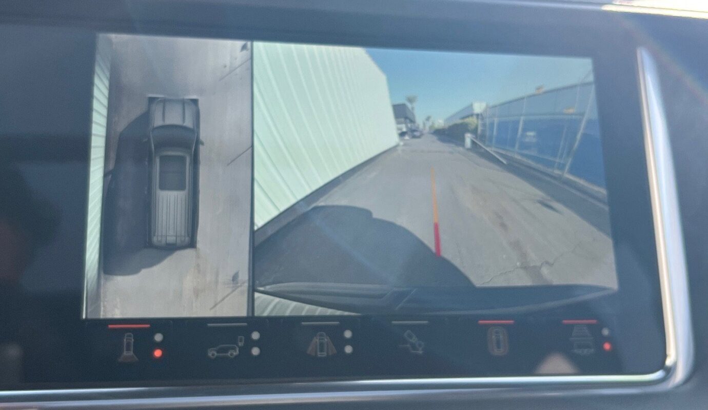 2023 GMC Yukon XL Denali SUV