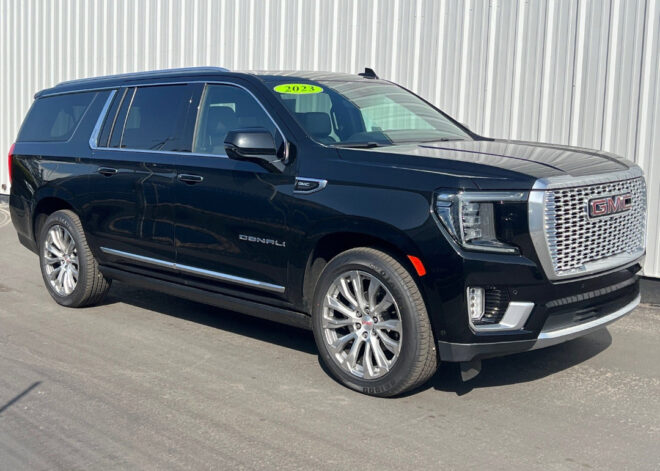 2023 GMC Yukon XL Denali SUV