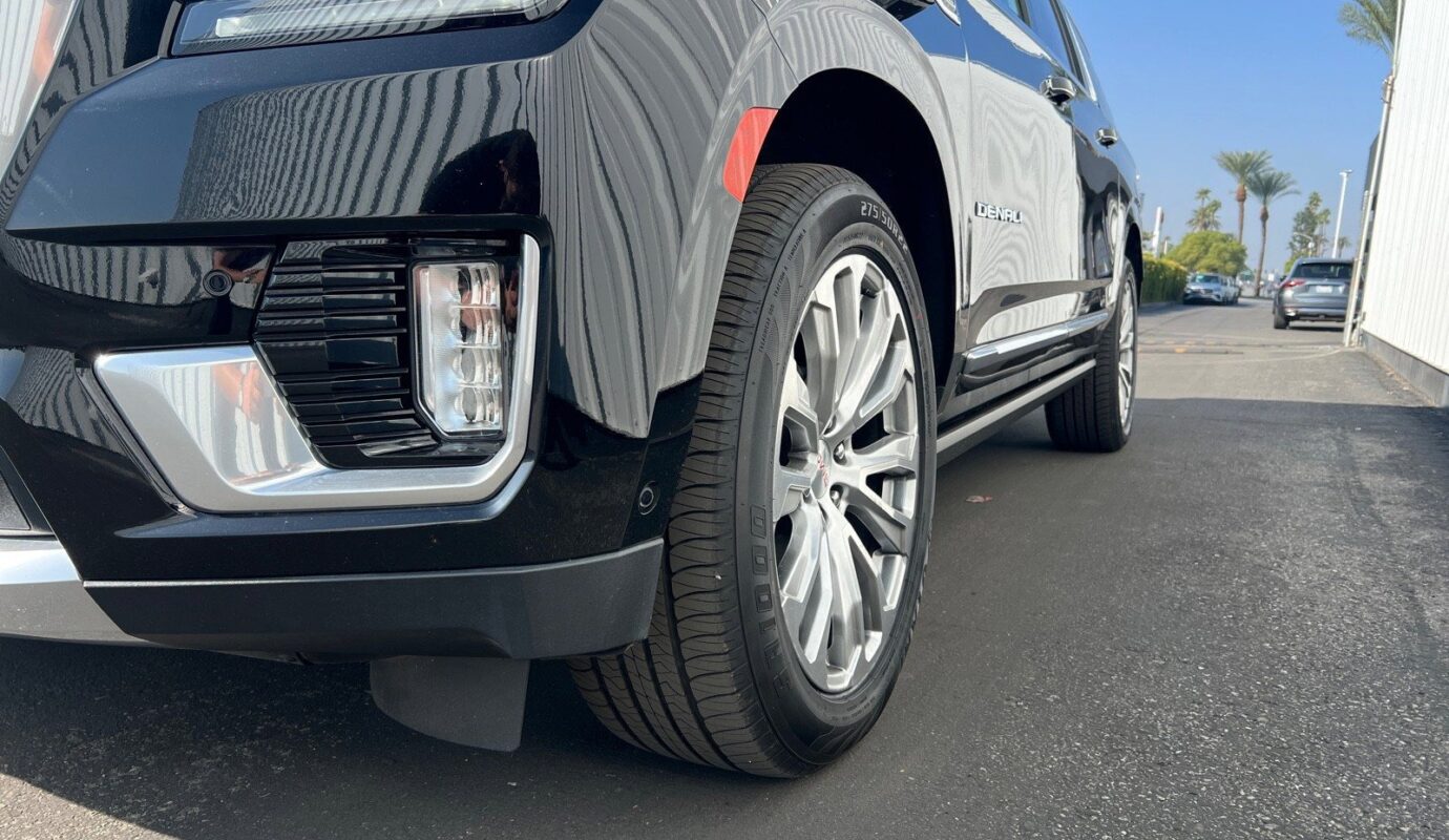 2023 GMC Yukon XL Denali SUV